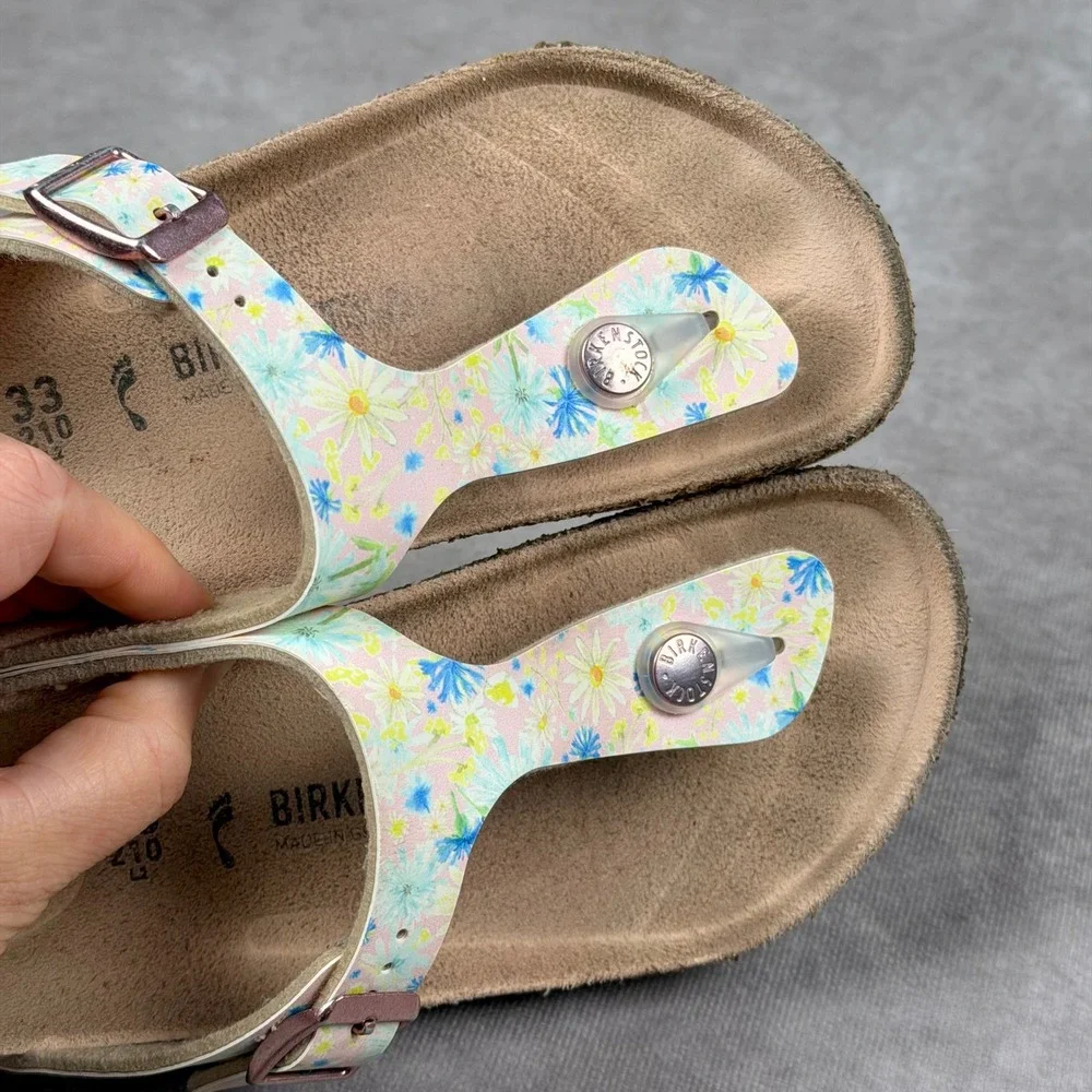 Birkenstock Kids Gizeh Pink Floral Print Sandals Cork Footbed Size 33 US Size 2
